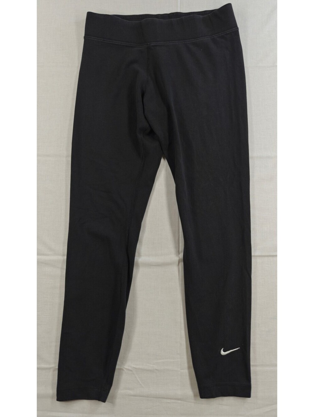 Nike Women's Black Medium Leggings with Swoosh Logo, Stretchy and Comfortable